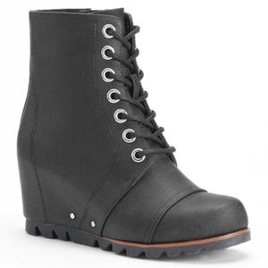 Unionbay  Wedge Combat Boots size 8 like Sorel